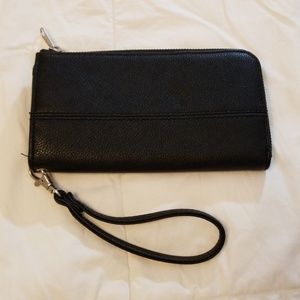 Black wristlet